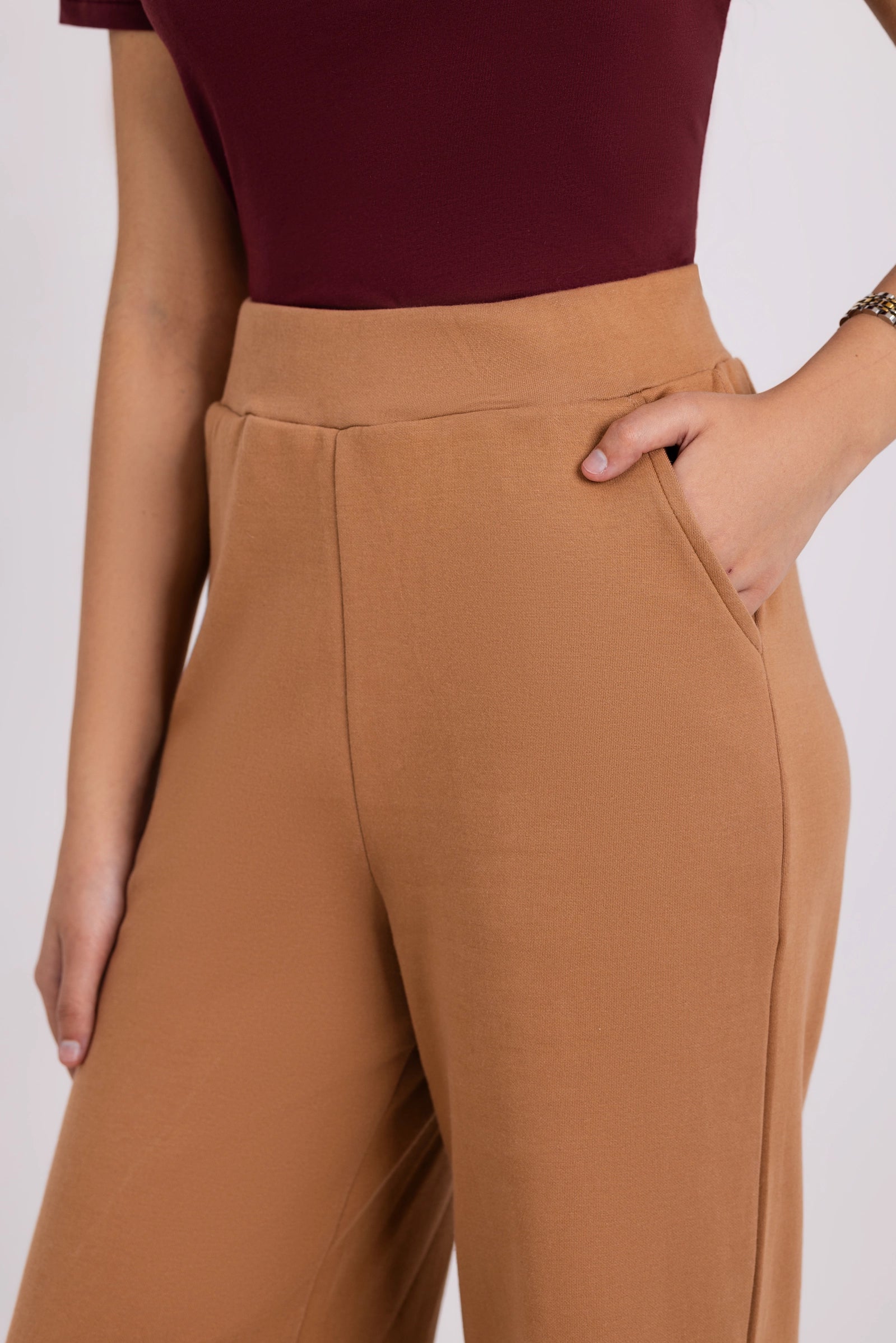 Summer - Classic Relaxed Fit Straight Trouser - Desert Sand